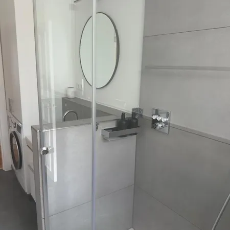 Apartment Frisch Sanierte Altbauwohnung Helmholtzplatz