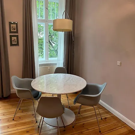 Frisch Sanierte Altbauwohnung Helmholtzplatz דירה