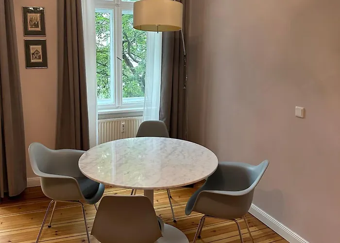 Frisch Sanierte Altbauwohnung Helmholtzplatz Апартаменты